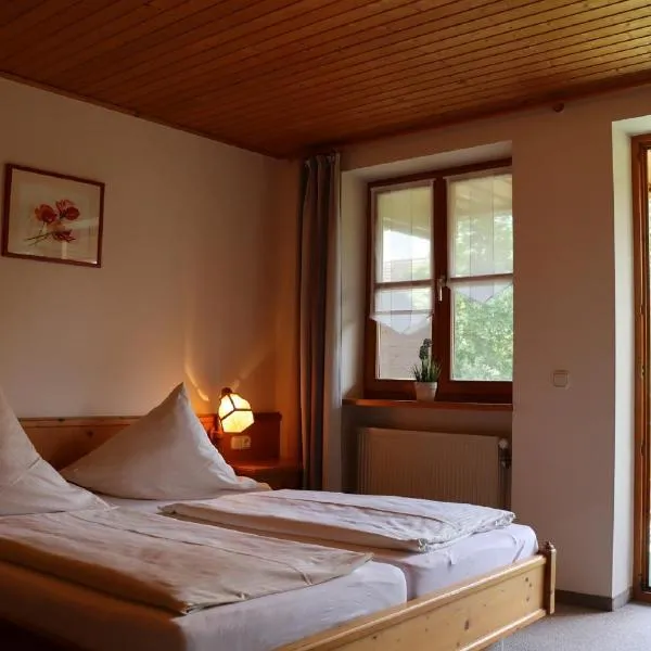 Pension Seerose, hotel em Pleinfeld