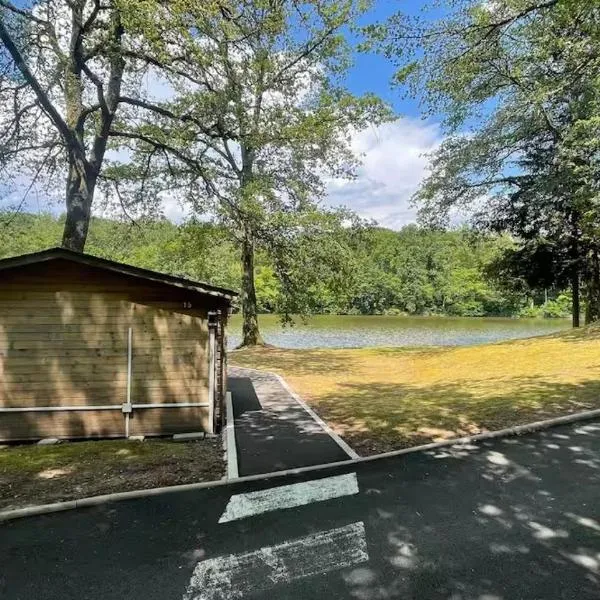 Hébergement au bord de l'eau, hotel v destinaci Frahier-et-Châtebier