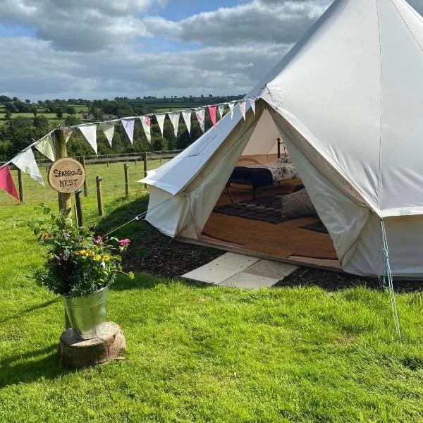 Hendre Glamping Retreat- The Sparrow's Nest, hotel a Clydey