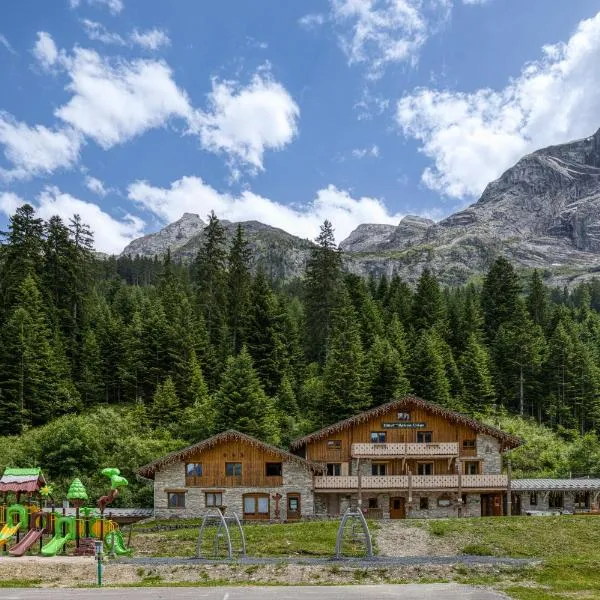 Epicéa Lodge Hôtel et Camping, hotel v destinaci Pralognan-la-Vanoise