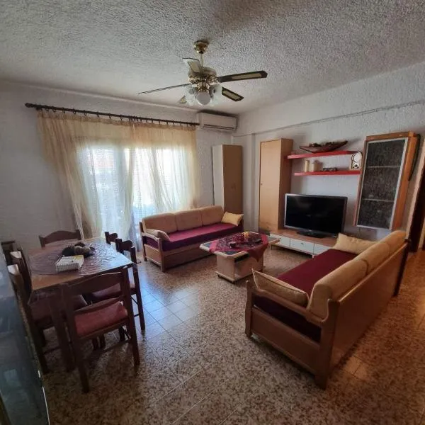Poly Nest House, hotel in Polykhrono
