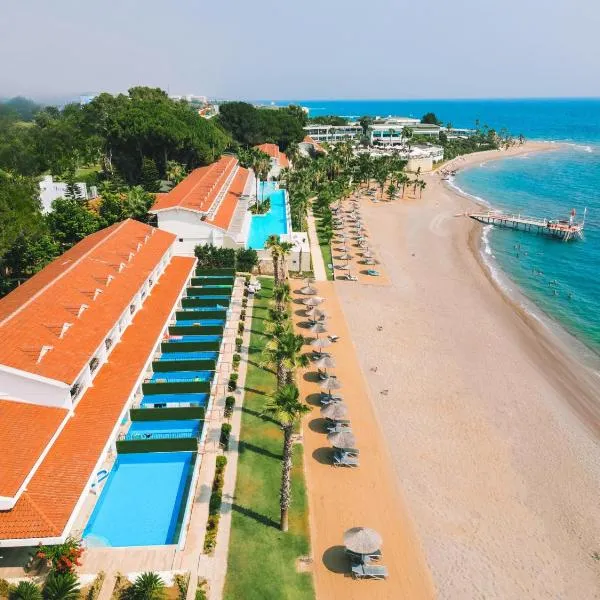 Flora Garden Beach Hotel - Adults Only 16 Plus - Couples Concept, hotel v destinaci Kızılot