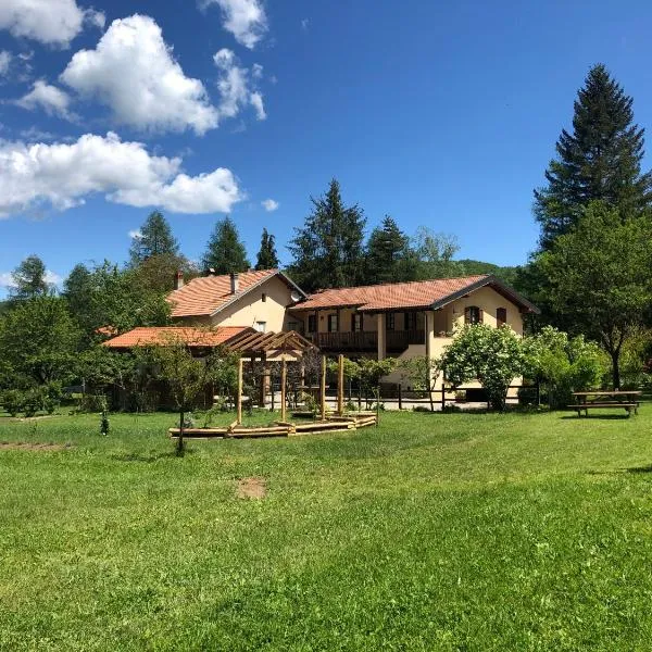 Ca di Voi, hotel v destinaci Calizzano