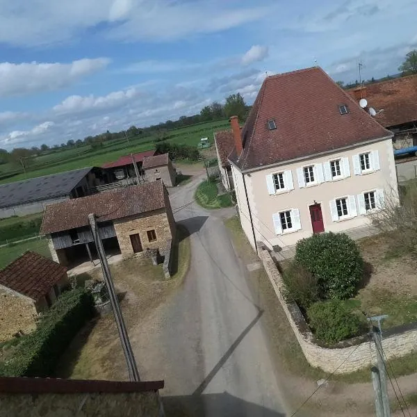 Gite en vallée charolaise, hotel em Viry