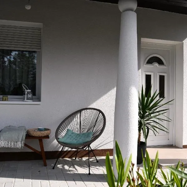 Tornác Bogláron Apartman, hotel in Balatonboglár