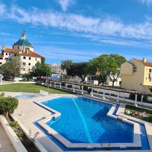 Porto Marina Vilamoura LG Studio, hotel in Quarteira