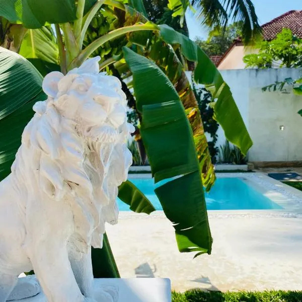 Luxury Lions Villas Zanzibar - with Private Cook&Infinity Pools, hotel v destinaci Kiwengwa