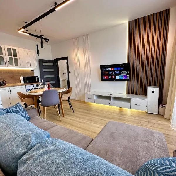 Cozy Apartment with Balcony on the Black Sea- part of the family 'Vicki Apart, khách sạn ở Varna City