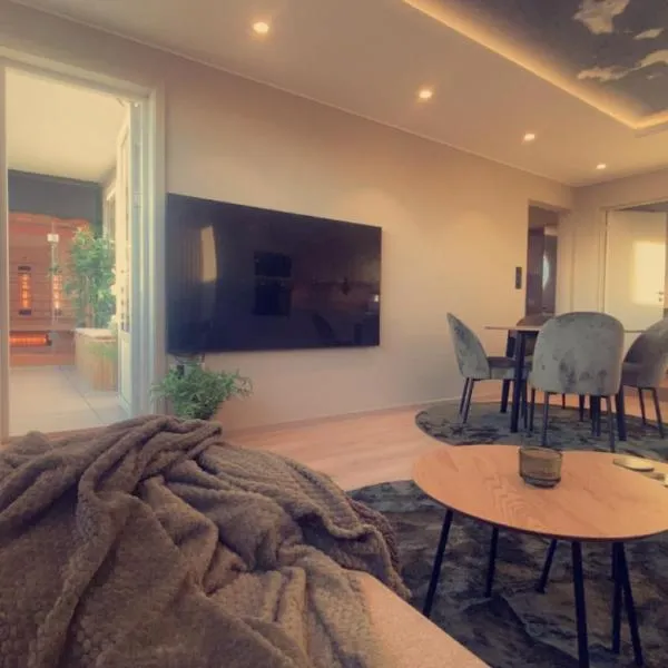 Penthouse apartment with sauna, balcony and free coffe, hotel in Bergen