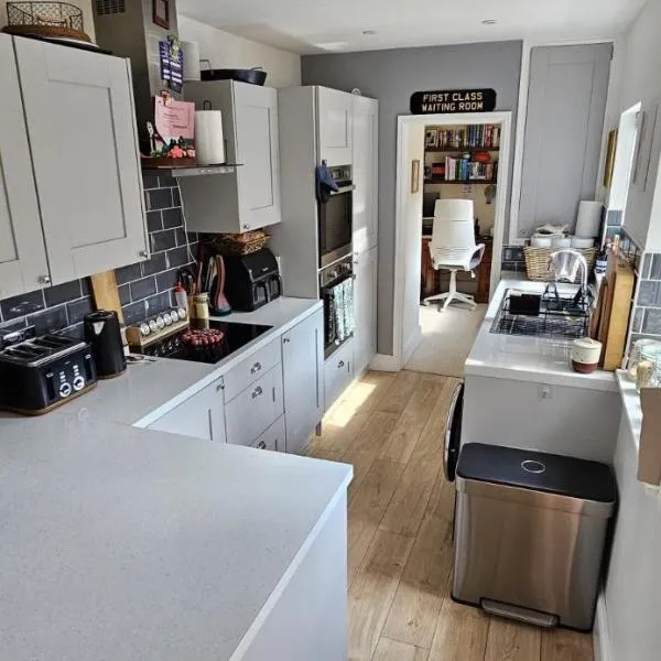 Lovely house in Redditch, hotel em Headless Cross
