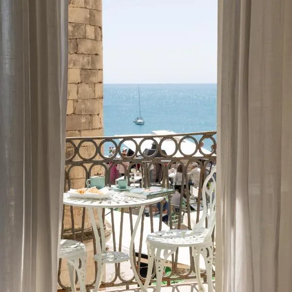 Donna Veneranda, hotell Viestes