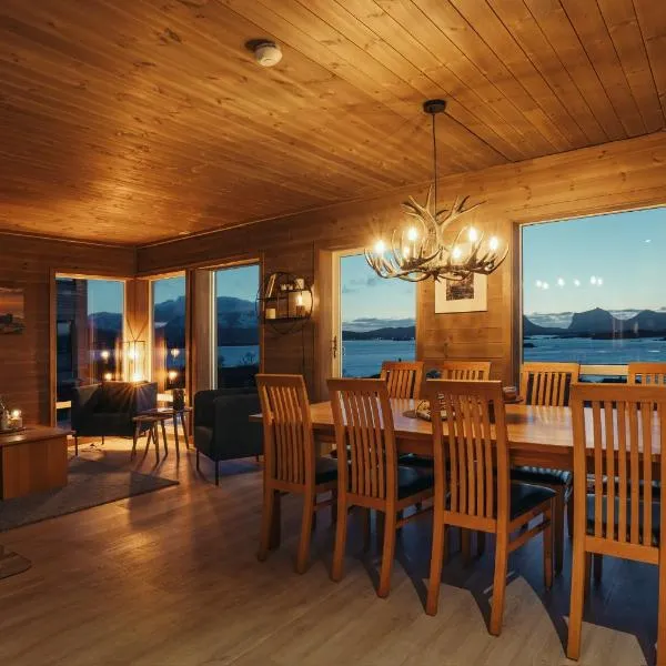 Lofotenholidays, Luxury cabin with panoramic view، فندق في ليكنيز