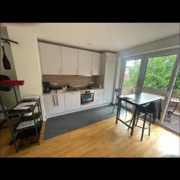 Modernes Neubauapartment mit Balkon in ruhiger Lage nahe dem Flughafen, hotel u Hamburgu
