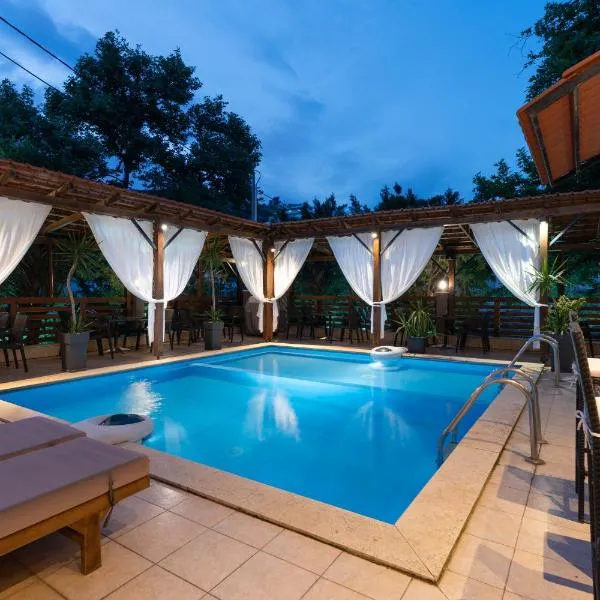 Kipos Resort, hotel v destinácii Néa Péramos