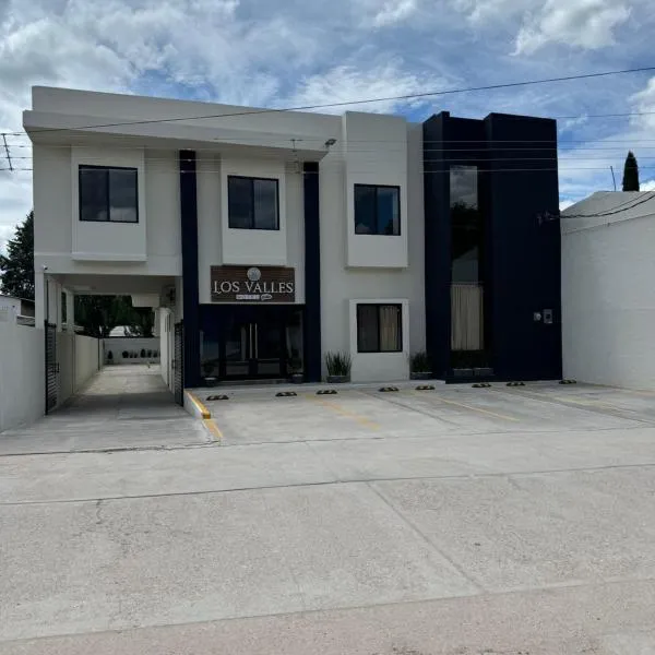 Hotel Los Valles Plus, hotel in Creel