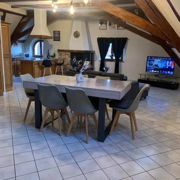 Spacieux 120 metres carré tout confort、Grandvillarsのホテル