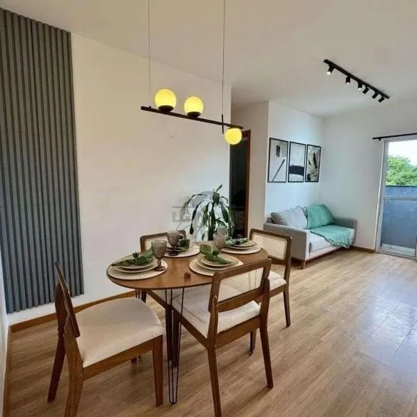 Apto novo completo - localização privilegiada, hotel en Joinville