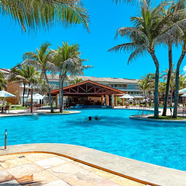 Luxo e Conforto à Beira-Mar com acesso direto para a praia no Porto das Dunas com 3 suítes, ideal para Famílias Exigentes - Foto 3