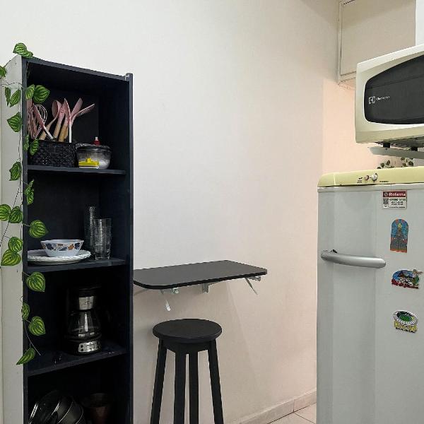 Studio Copacabana a 100 metros da praia, posto 5 - Foto 4