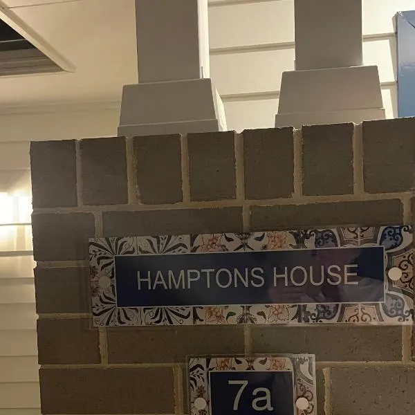 Hamptons House Mudgee -Lux Stays, hotel a Mudgee