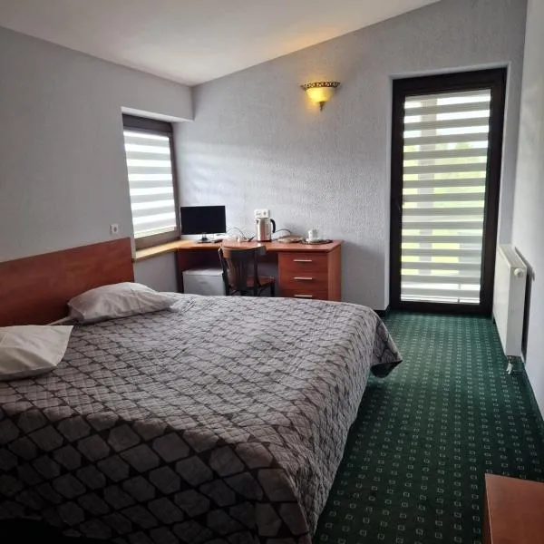 Poilsio namai Oazė, hotel in Plungė