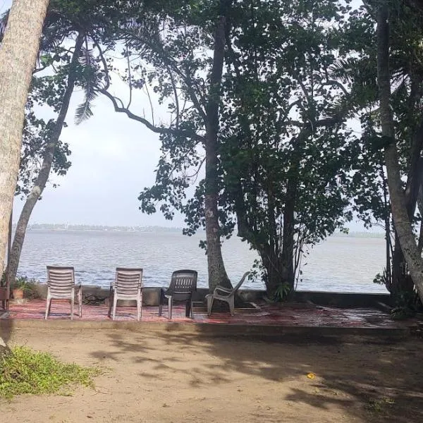 West Wind Homez - Home Stay, hotel in Cochin