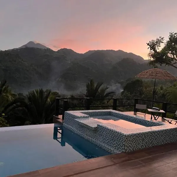 Secluded Couples Getaway Eco Mountain Romance, hotel v destinácii Valencia