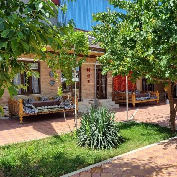 Salomat guest house, hotel in Samarkand
