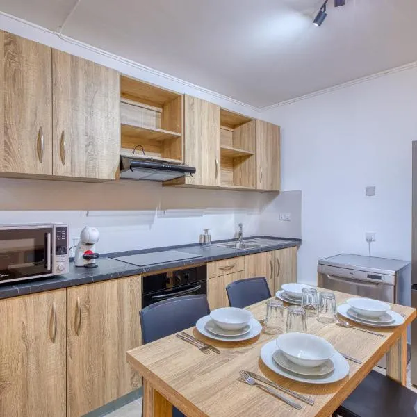 New! Modern Studio in central Malta by SF Homes, Hotel in Msida