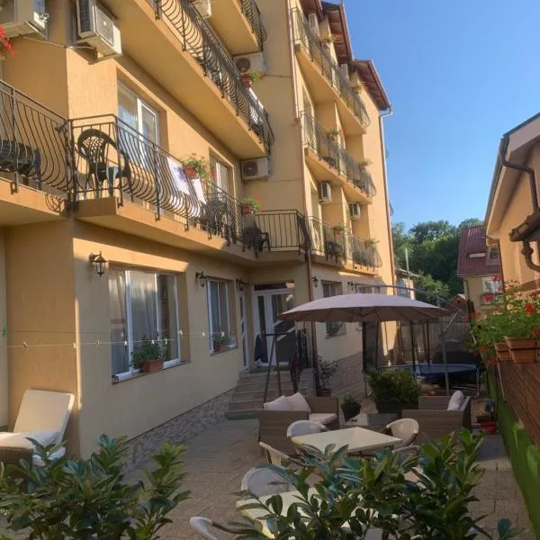 Vila Cristal, hotel v destinaci Băile Felix