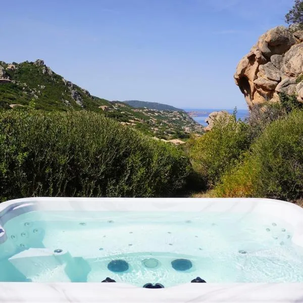 Roccette MareBLU villa con jacuzzi, hotel v destinaci Costa Paradiso
