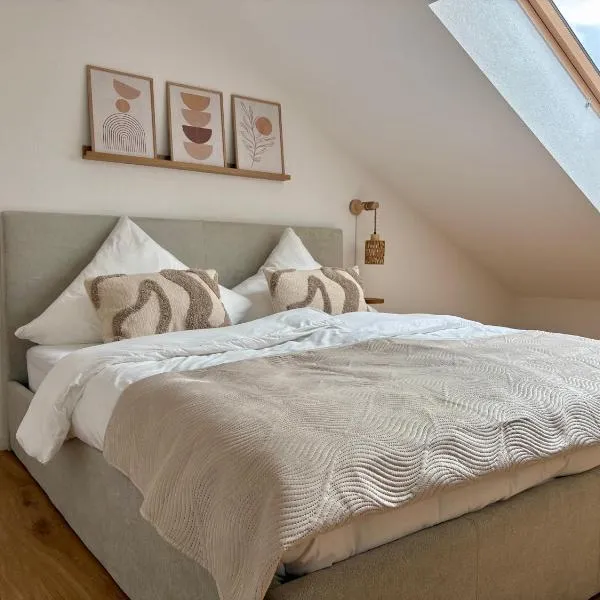 GIPFELGLÜCK - Ferienwohnung zentral in Nesselwang, hotel in Nesselwang