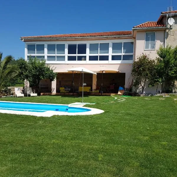 Palleira da Meiroá, hotel a Esgos