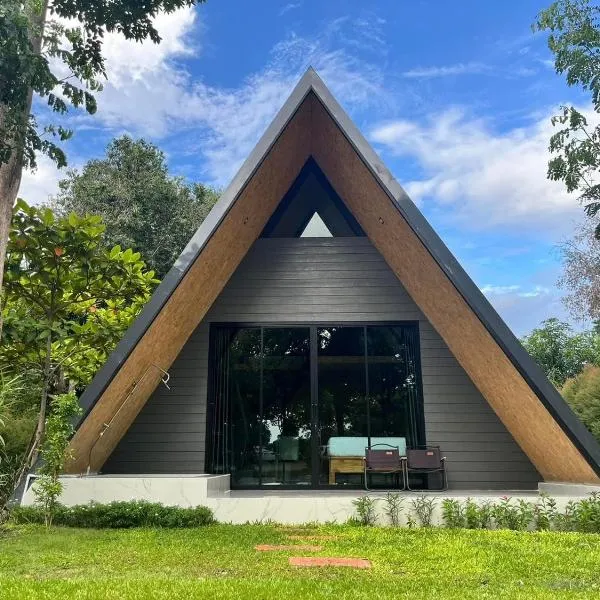 Manta Resort, hotel di Ban Khao Tok