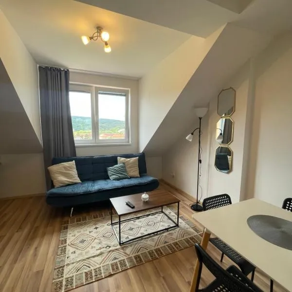 7 people - 1 price - Cozy attic apartment, ξενοδοχείο σε Πρέσοβ