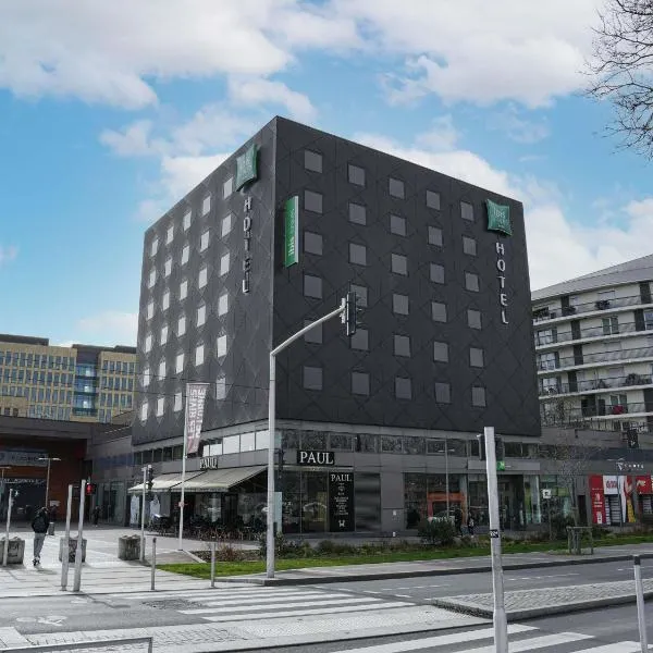 ibis Styles Caen centre gare, hotel v Caen