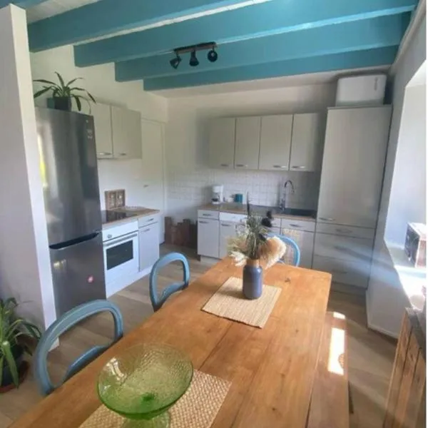 Maison calme, hotel v destinaci Bazouges-sous-Hédé