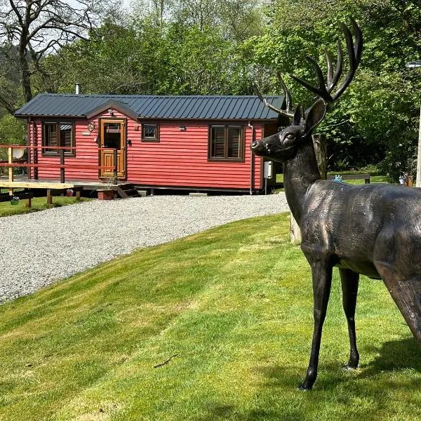Rashfield Sheilings - Riverside Lodges by Pucks Glen Dunoon Argyll, hotel i Dunoon