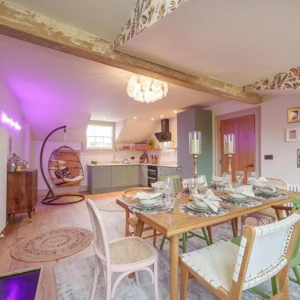 Tellers secret loft apartment The Bank of England, hotel in Bristol