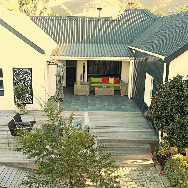 Hermanus Champagne Accommodation, hotel in Hermanus