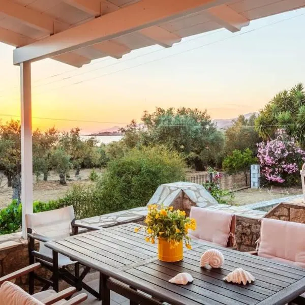 Mani's Aura Seaside-Spacious Summer Retreat, hotel in Kotrónion