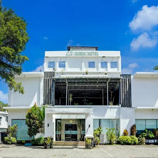 Townhouse Oak Padang near RTH Imam Bonjol formerly Bunda Hotel, hotell sihtkohas Padang