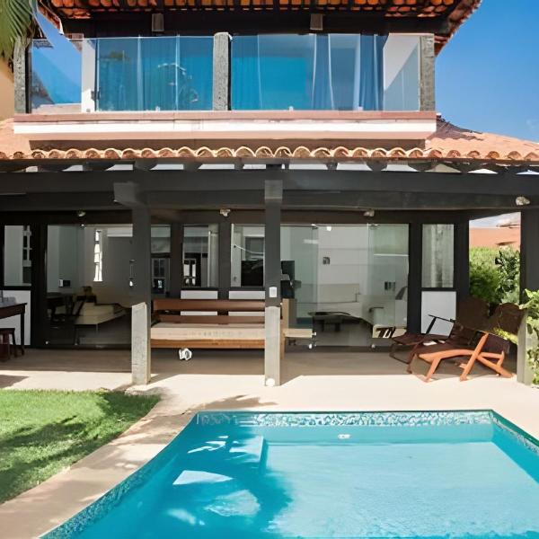 Formidável Casa com Piscina em Cond.