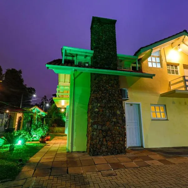 Maison Suisse Pousada, hotel in Canela