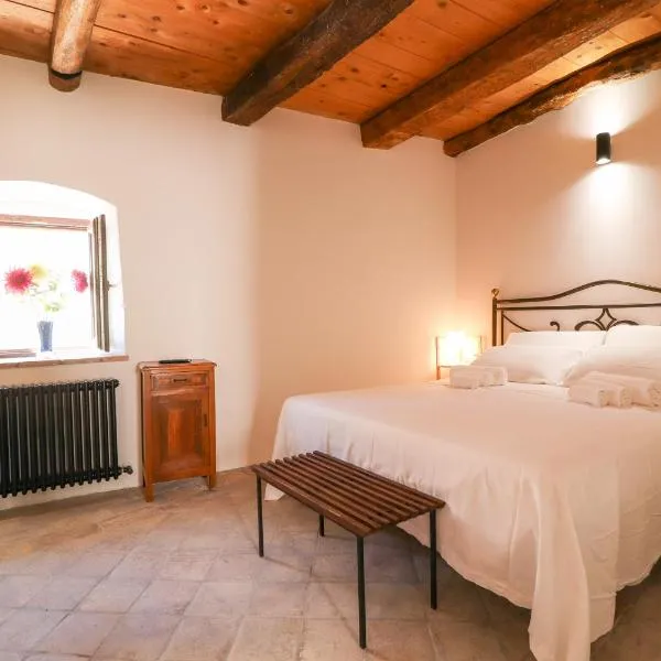 Sasso Bianco - Bagno Hammam - Doccia emozionale, Hotel in Santo Stefano di Sessanio