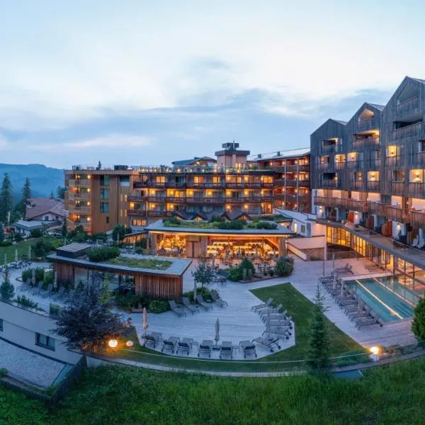 Hotel Cristal, hotel in Obereggen