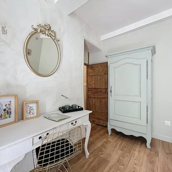 Maison23 - Chambre avec kitchenette proche de la mer, hotel in Coursan