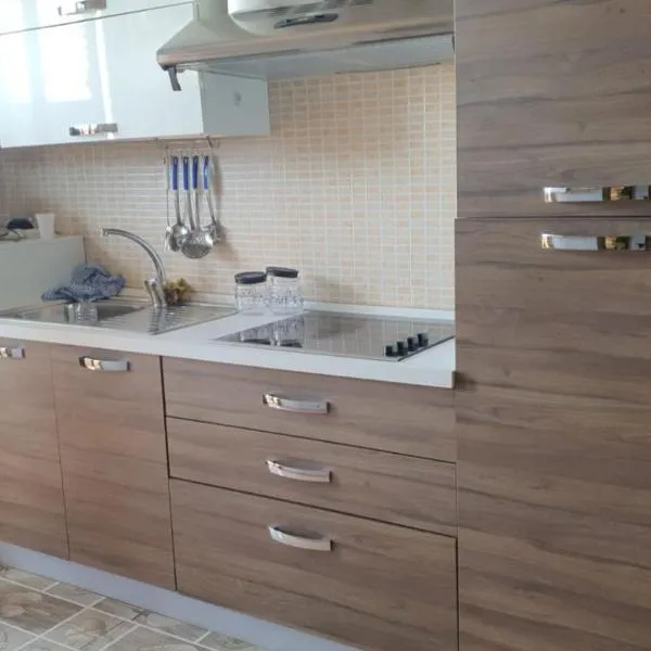 Appartamento Fronte Mare Rosa 2, khách sạn ở Ardore Marina