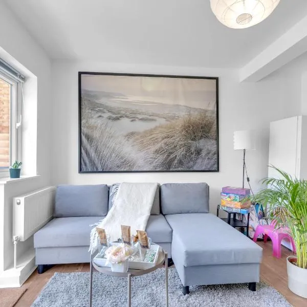 Family friendly 1-Bed, Garden, Free Parking & Coffee, Snacks, Toiletries, 30min to Central London & Wembley Stadium, hotel in Colindale
