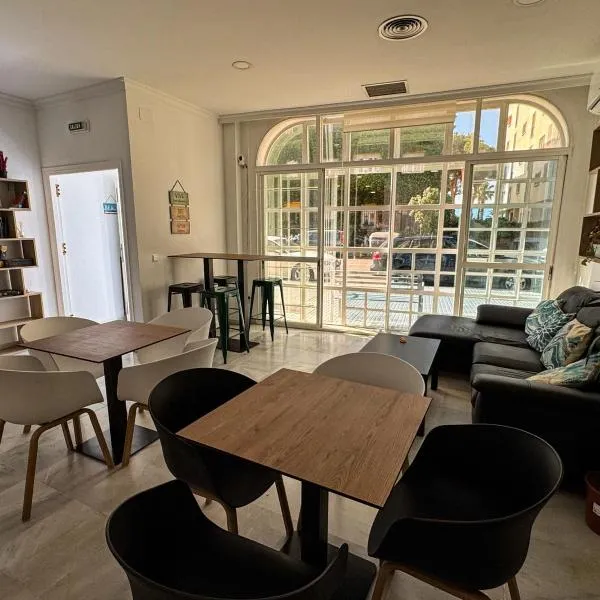 Hostel Sorolla Playa, ξενοδοχείο στη Μάλαγα